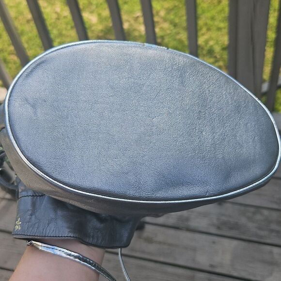 Vintage M.F. Monzini Metallic Gray Leather Bucket Bag – Made in Italy - Picture 7 of 9